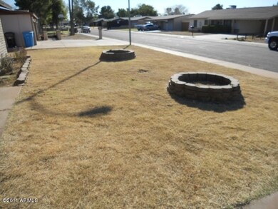 023-227865 front yard