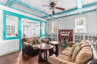 Living room & fire place