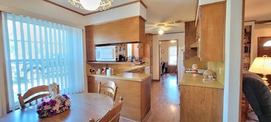 112 San Bernard St, Bay City, TX 77414 - photo 5