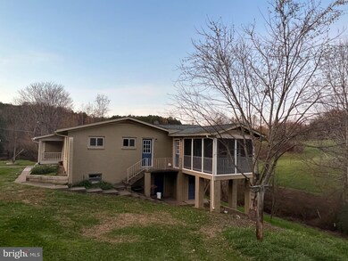 32 Bryans Rd, Sperryville, VA 22740 - photo 2