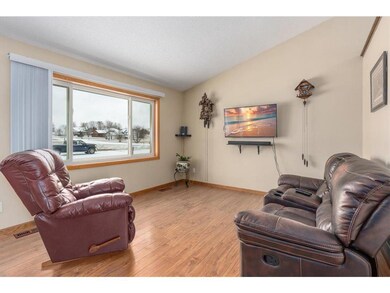 1710 Amsterdam St, Baldwin, WI 54002 - photo 6