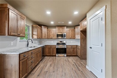 500 Pioneer Ln, Gentry, AR 72734 - photo 2