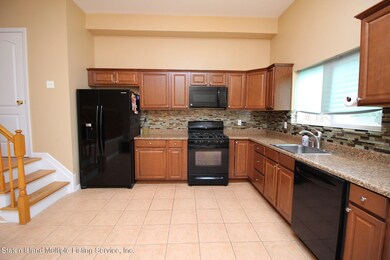 25 Peacock Loop, Staten Island, NY 10309 - photo 7