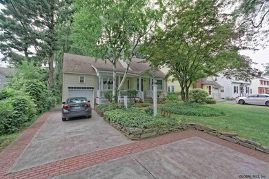 1505 Valencia Rd, Schenectady, NY 12309 - photo 4