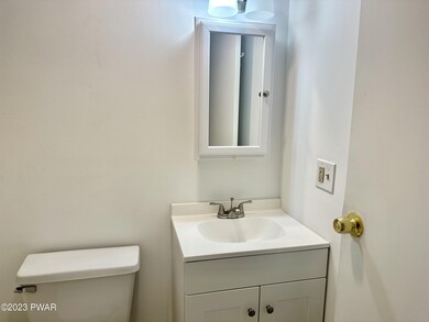 125 Sawkill Avenue Unit L Ave, Milford, PA 18337 - photo 5