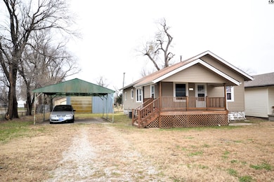 1217 E Avenue A, Hutchinson, KS 67501 - photo 2