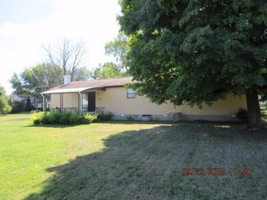 408 Cedar crest 021