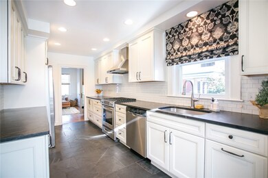 203 President Ave, Providence, RI 02906 - photo 5