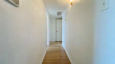 2824 S Bartell Dr unit 28, Houston, TX 77054 - photo 7