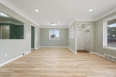 11245 Mae Ave, Warren, MI 48089 - photo 7