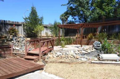 1902 Yahi Ln, Redding, CA 96002 - photo 3