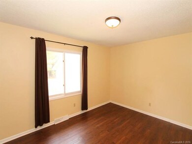 5 Apple Blossom Ln, Hendersonville, NC 28792 - photo 7