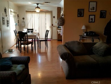 17613 Virginia Ave unit 2, Bellflower, CA 90706 - photo 3