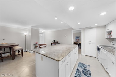 216 Palm Dr unit 5, Naples, FL 34112 - photo 5