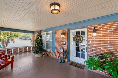 501 Adams Ave, McGregor, TX 76657 - photo 2