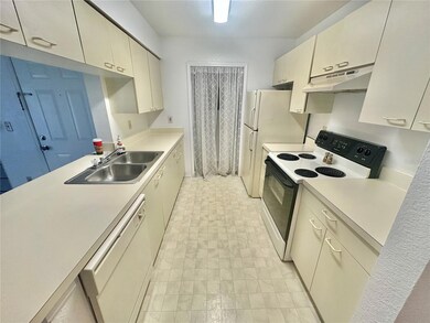 2550 N Alafaya Trail unit 3304, Orlando, FL 32826 - photo 6