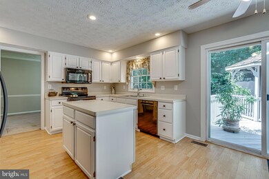 13508 Steeplechase Dr, Bowie, MD 20715 - photo 6
