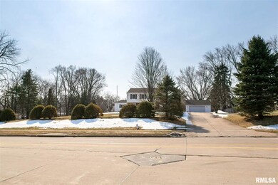 2439 E 46th St, Davenport, IA 52807 - photo 5