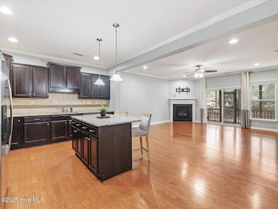10-Open Floor Plan