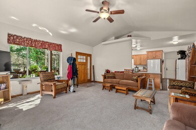 461 Wolf Song Dr, Grants Pass, OR 97526 - photo 6