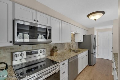 41 Cranberry Ct unit 137, Marlton, NJ 08053 - photo 2