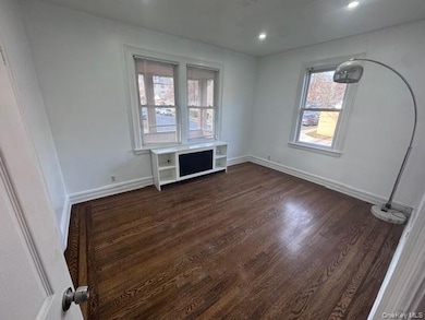 530 Fourth Ave unit 1, Pelham, NY 10803 - photo 4