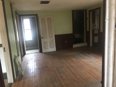 134 Quinapoxet St, Jefferson, MA 01522 - photo 3