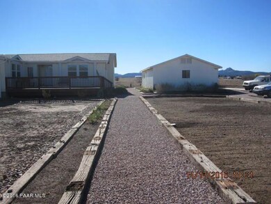 3455 W Rocky Rd, Paulden, AZ 86334 - photo 2