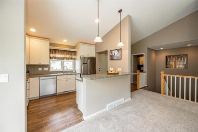 3422 Forest Valley Ct NE, Cedar Rapids, IA 52411 - photo 2