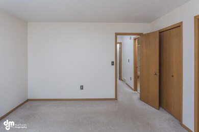 1728 Bellevue Lp Anchorage AK-large-005-