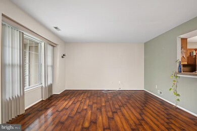 703 Oliphant Ln unit 703, Mount Laurel, NJ 08054 - photo 6