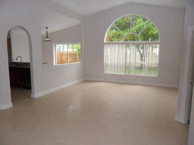 4973 Broadstone Cir, West Palm Beach, FL 33417 - photo 6