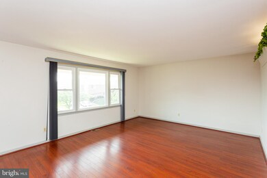 201 45th St NE, Washington, DC 20019 - photo 6