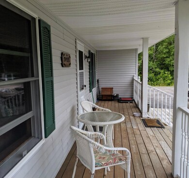 Covered front Porch