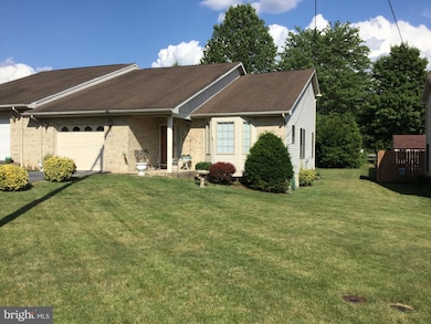 225 Miller Dr, Strasburg, VA 22657 - photo 2