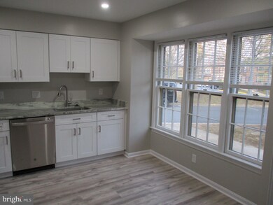 8981 Omega Ct, Springfield, VA 22152 - photo 3