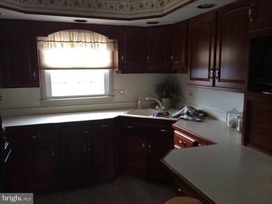 311 Reservoir Ave, Waynesboro, PA 17268 - photo 2