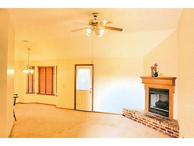 621 Woodbriar, Noble, OK 73068 - photo 4