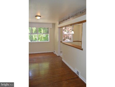 1117 Crestview Rd, Darby, PA 19023 - photo 5
