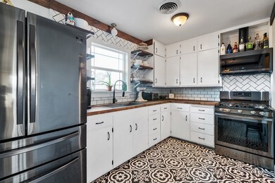 332 W Mulberry St, Fredericksburg, TX 78624 - photo 4