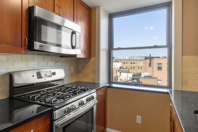 469 Hanover St unit 5R, Boston, MA 02113 - photo 5