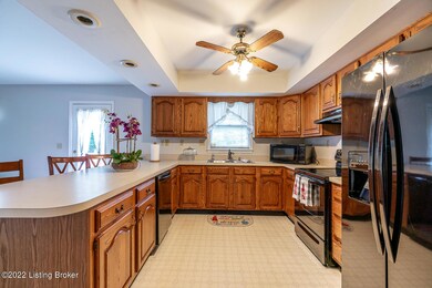 8104 Rome Beauty Way, Louisville, KY 40228 - photo 4