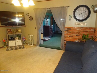 Living Room (3)