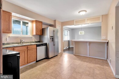 28 Evergreen Dr, Newark, DE 19702 - photo 6