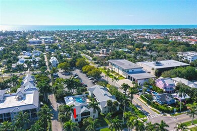 Old Naples Location just steps from restaurants, s