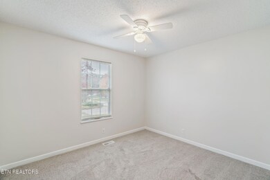 6600 Woodcock Cir, Knoxville, TN 37923 - photo 5