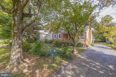 115 S Spring St, Falls Church, VA 22046 - photo 4