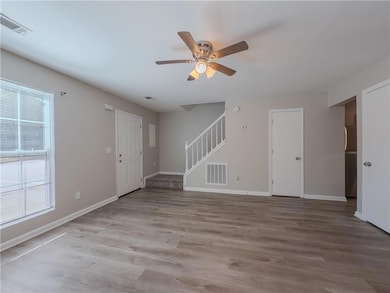 5691 Wells Cir, Stone Mountain, GA 30087 - photo 5