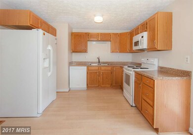 5571 Hunting Horn Dr, Ellicott City, MD 21043 - photo 5