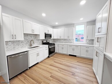 86 Heckman St, Phillipsburg, NJ 08865 - photo 6